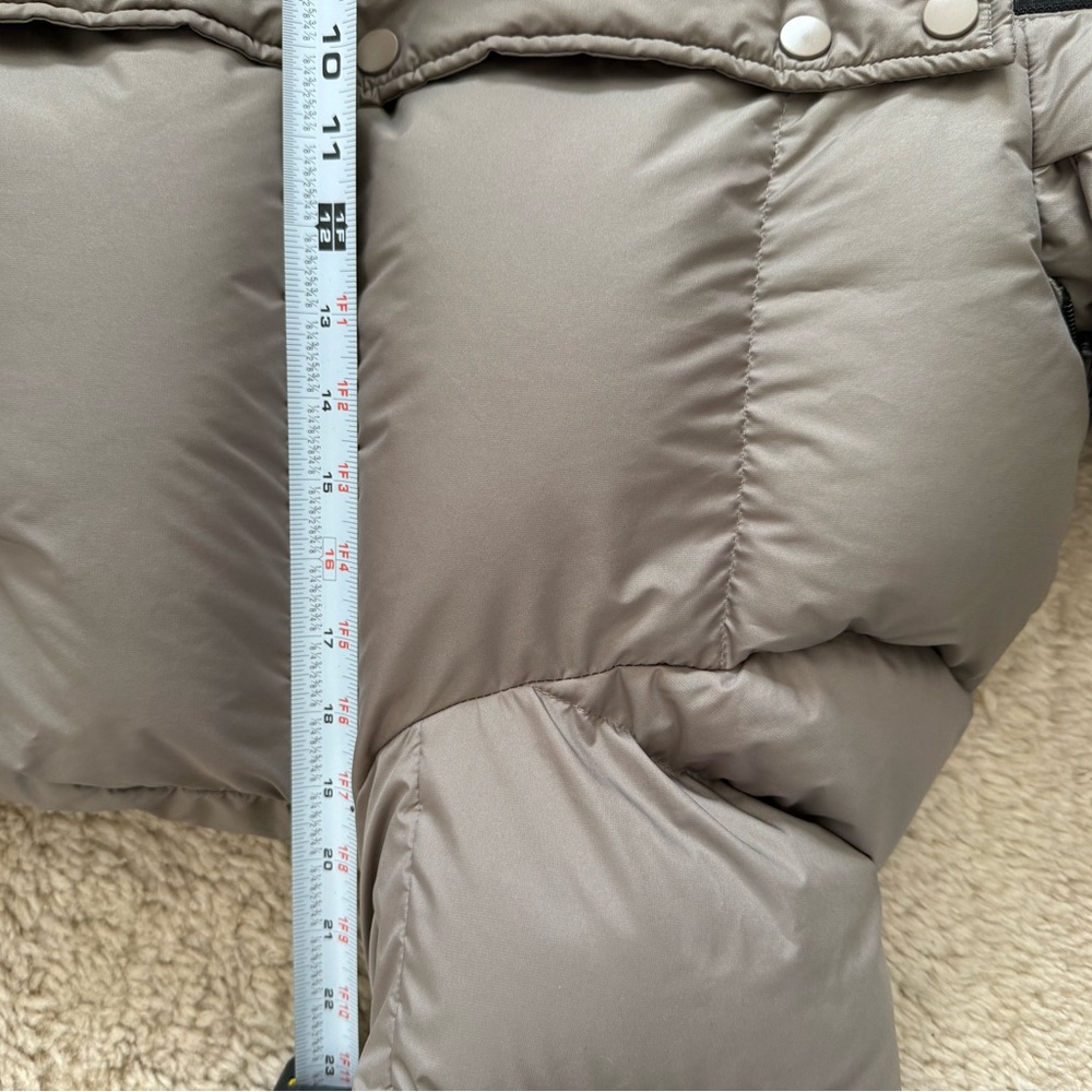 Quince Responsible Down Long Puffer Jacket Stone Taupe small - Picture 3 of 10